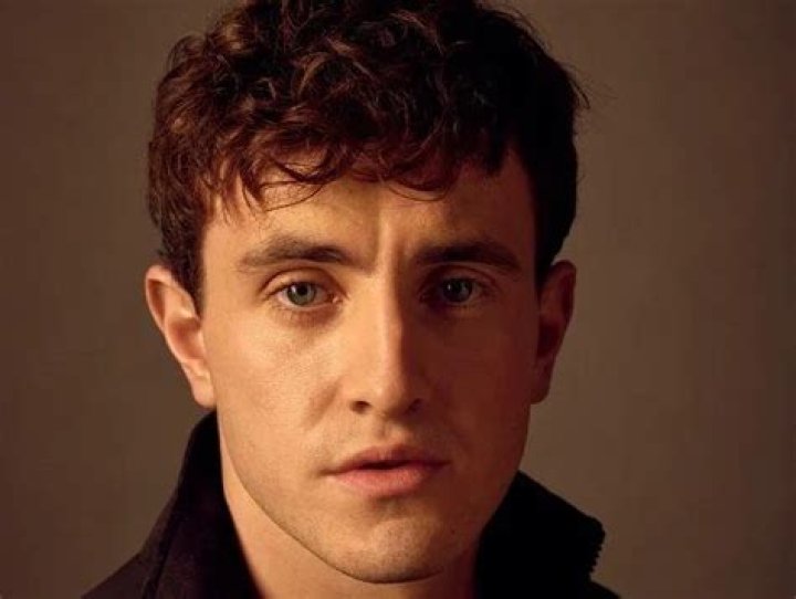 Paul Mescal Height, Weight, Age, Girlfriend, Biography, Family & Facts