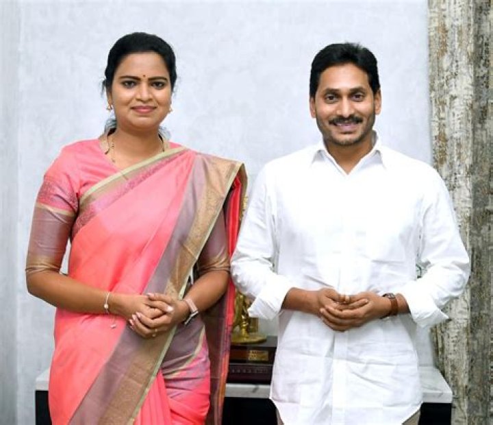 Rajini Vidadala Wiki (MLA) Age, Husband, Biography, Family & Facts