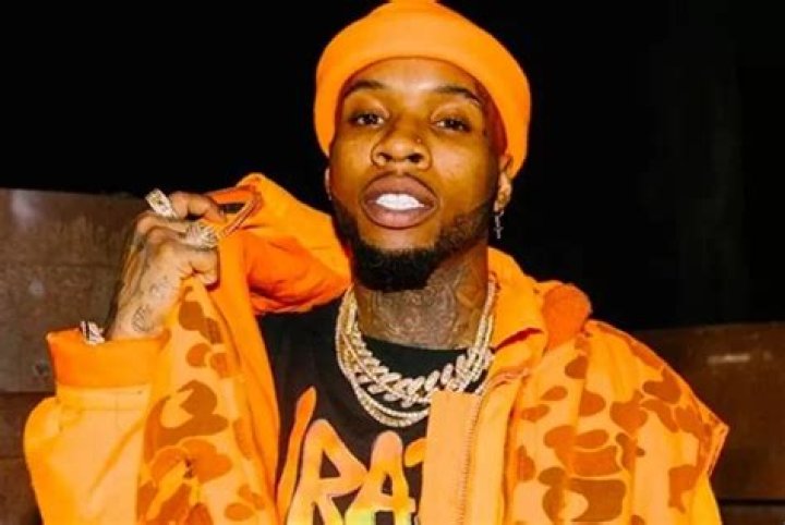 Tory Lanez Height, Weight, Age, Girlfriend, Family, Biography & Facts