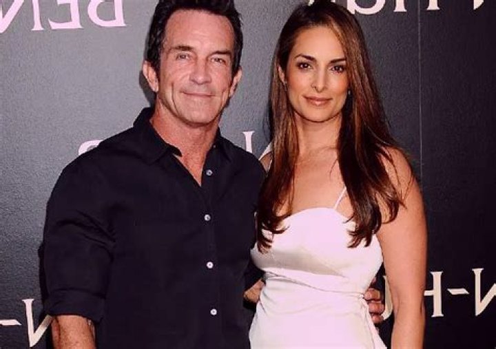 Who is Lisa Ann Rusell [Jeff Probst wife]? Wiki, bio, net worth, kids.